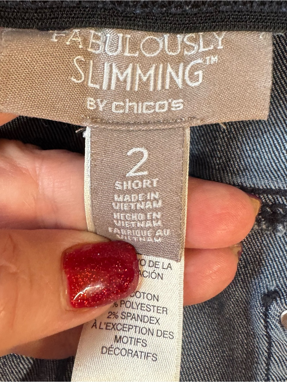 Chico's *FABULOUSLY SLIMMING* JEANS    SIZE: LARGE - Picture 8 of 8
